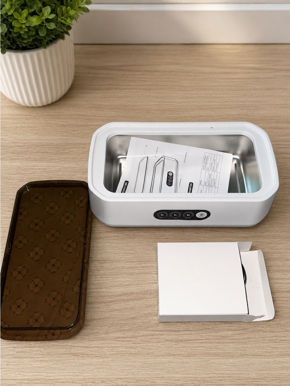 Ultrasonic Cleaner with Brown Tinted Lid - White/Silver